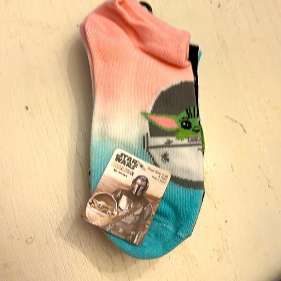 NWT - Star Wars, no-show socks, five pairs size 4–10 Mandalorian - Picture 2 of 6